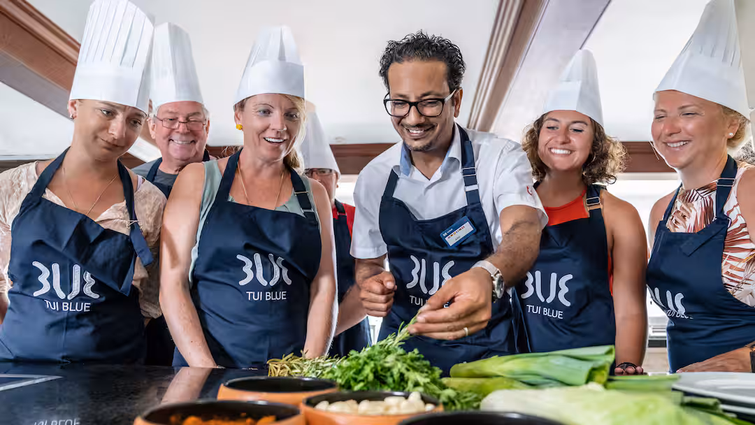 COOKING CLASS AT TUI BLUE BERAWA